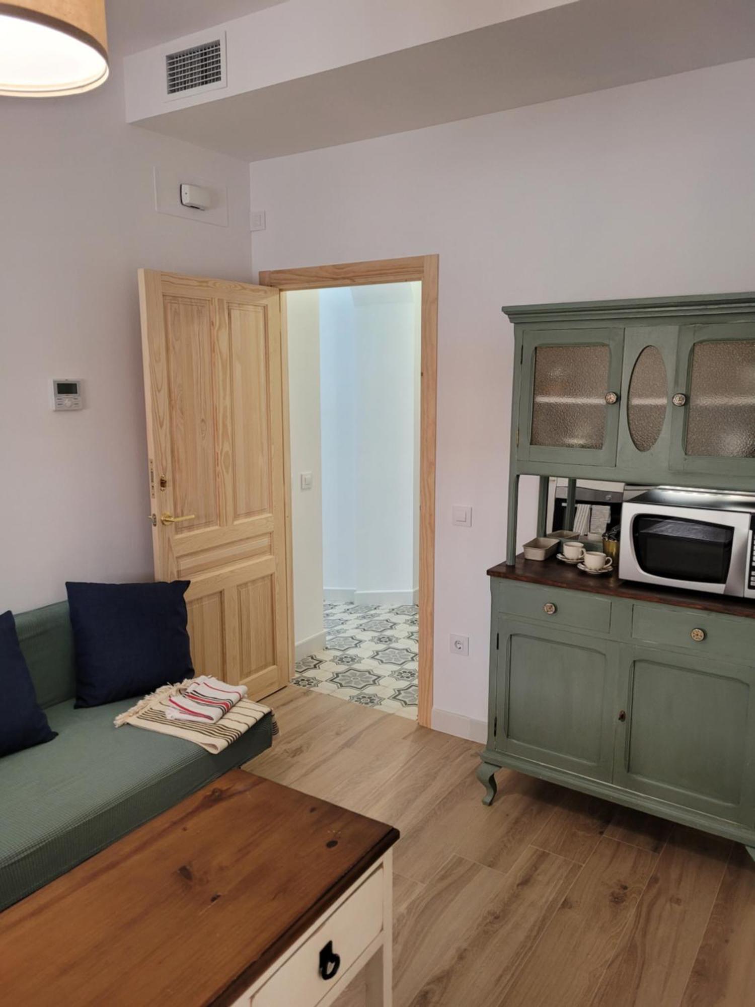 Apartamento Con Wifi, Patio Y Garaje Privado アルカラ・デ・グアダイラ エクステリア 写真