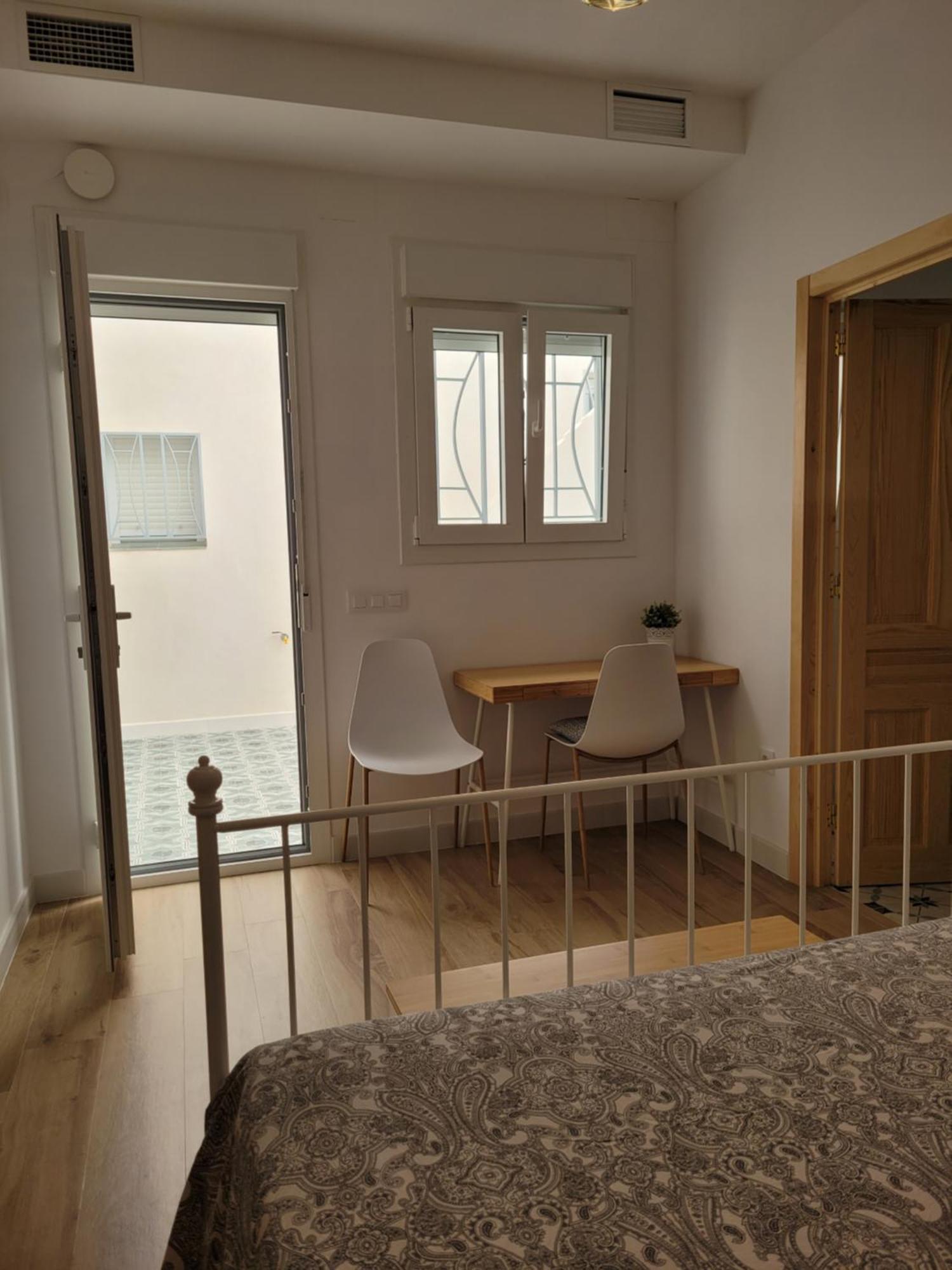 Apartamento Con Wifi, Patio Y Garaje Privado アルカラ・デ・グアダイラ エクステリア 写真