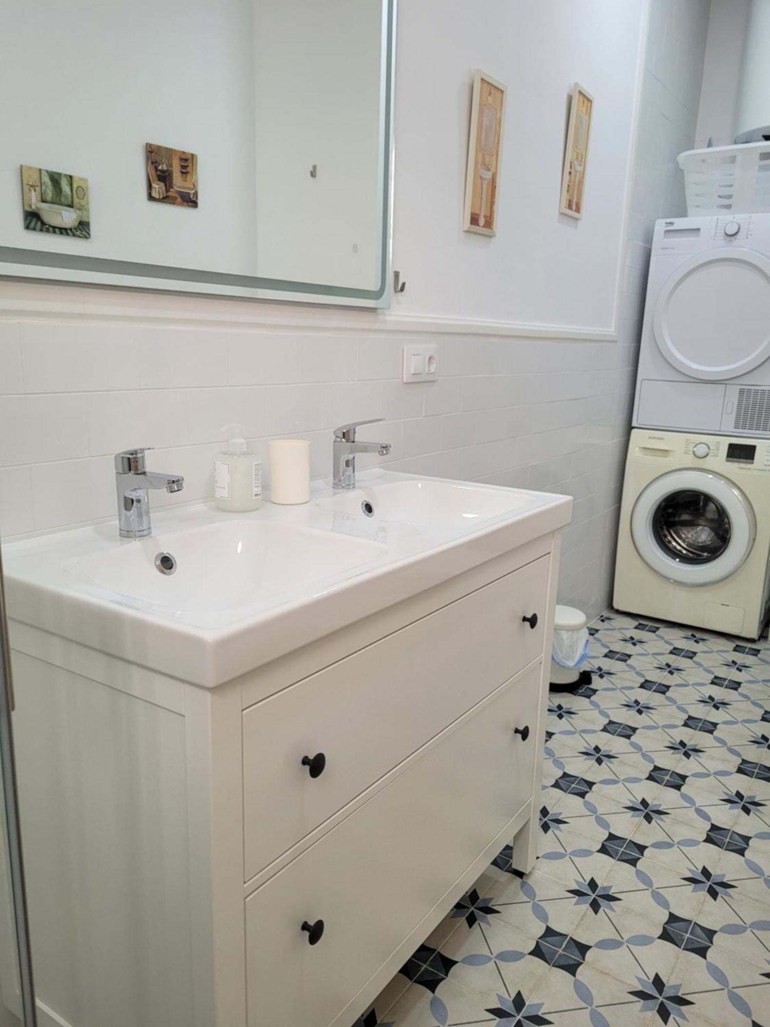 Apartamento Con Wifi, Patio Y Garaje Privado アルカラ・デ・グアダイラ エクステリア 写真